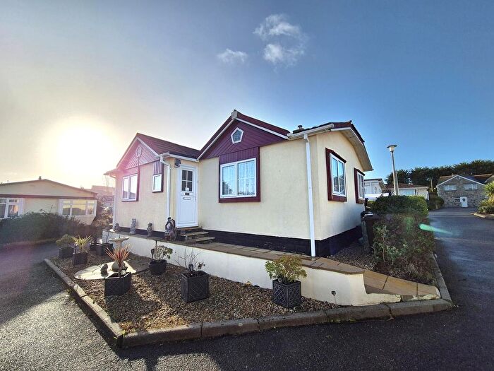 2 Bedroom Park Home For Sale In Gwealmayowe Park, Helston, TR13