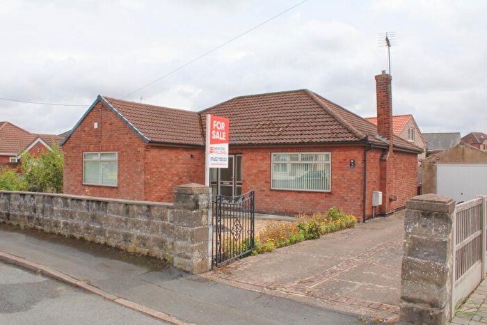 2 Bedroom Bungalow For Sale In Chapel Road, Broughton, DN20