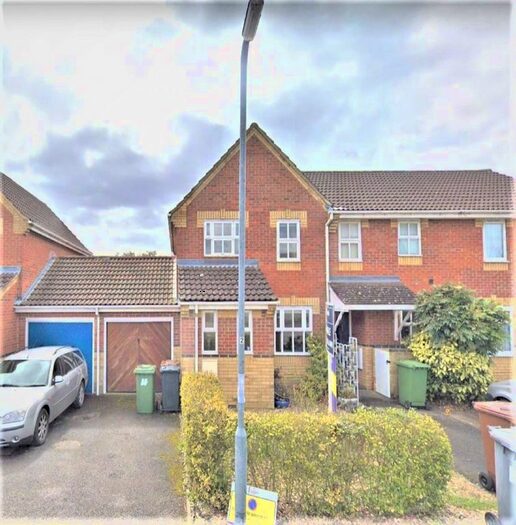 3 Bedroom Property To Rent In Rutherford Close, Borehamwood, WD6
