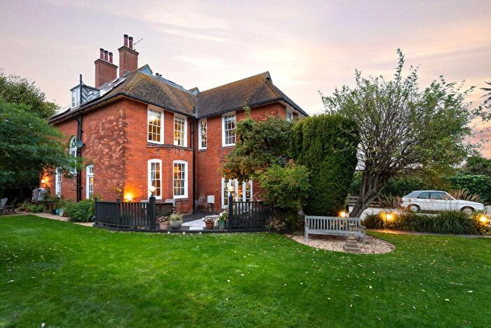 7 Bedroom Detached House For Sale In Selden Road, Worthing, BN11