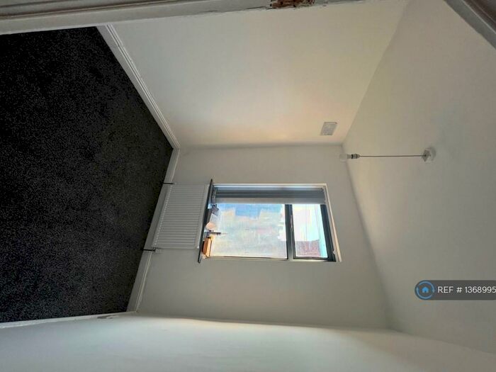 3 Bedroom Terraced House To Rent In Claremont Road, Manchester, M14