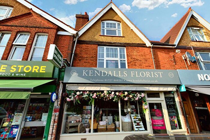 2 Bedroom Maisonette To Rent In Hatfield Road, St Albans, AL1