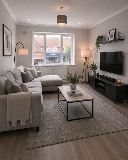 2 Bedroom Flat To Rent In Milburn House London, SW20