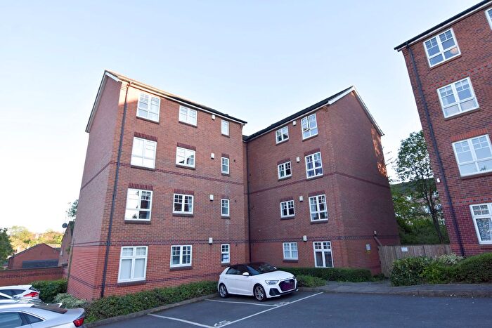 2 Bedroom Flat To Rent In Flat, Seymour Court, Raleigh Street, Nottingham, Nottinghamshire, NG7