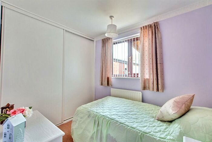 3 Bedroom Detached Bungalow For Sale In Roehampton Drive, Trowell, NG9