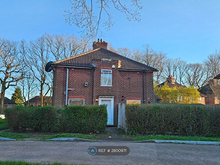 3 Bedroom Semi Detached House To Rent In Weoley Castle Road, Birmingham, B29
