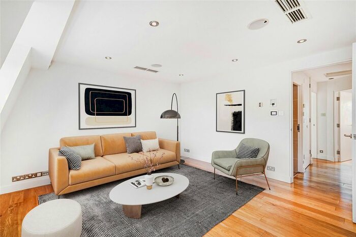 2 Bedroom Flat To Rent In Nevern Place, Earls Court, London, SW5