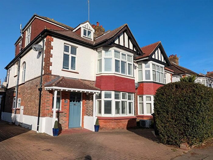 5 Bedroom Semi-Detached House To Rent In Berriedale Avenue, Hove, BN3