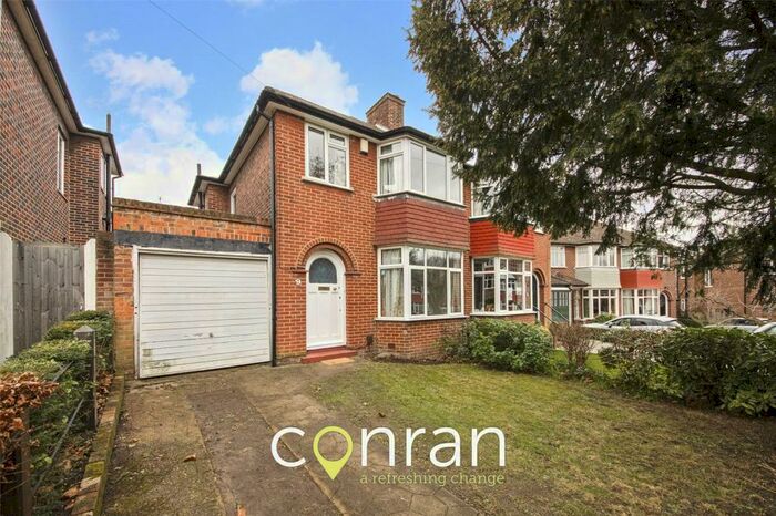3 Bedroom Semi-Detached House To Rent In Ashridge Crescent, Shooters Hill, SE18
