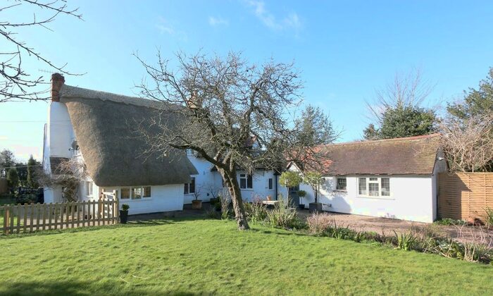 3 Bedroom Detached House For Sale In Dunnington, Alcester, B49