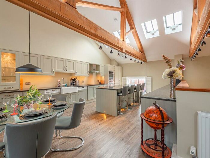 3 Bedroom Apartment For Sale In Chapel Court, Portland Street, Royal Leamington Spa, CV32