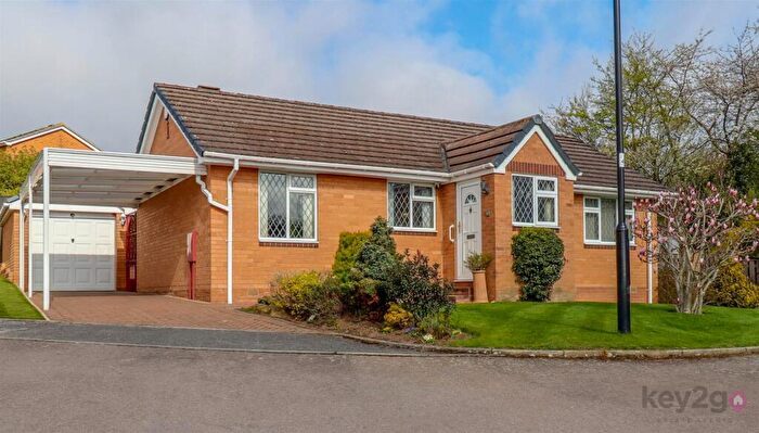 3 Bedroom Detached Bungalow For Sale In Stoneacre Close, Sheffield, S12