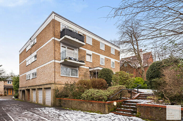 1 Bedroom Apartment To Rent In Upper Edgeborough Road, GU1