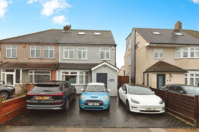 5 Bedroom Semi Detached House For Sale In Blackshots Lane, Grays, Thurrock, Essex, RM16