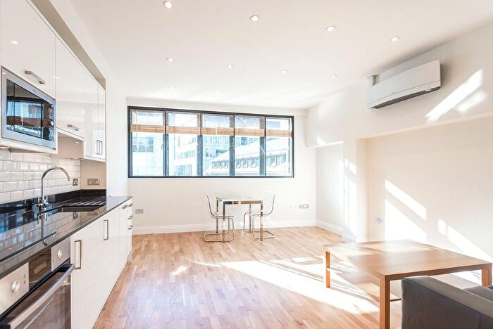 Studio To Rent In Fleet Street, London, EC4A