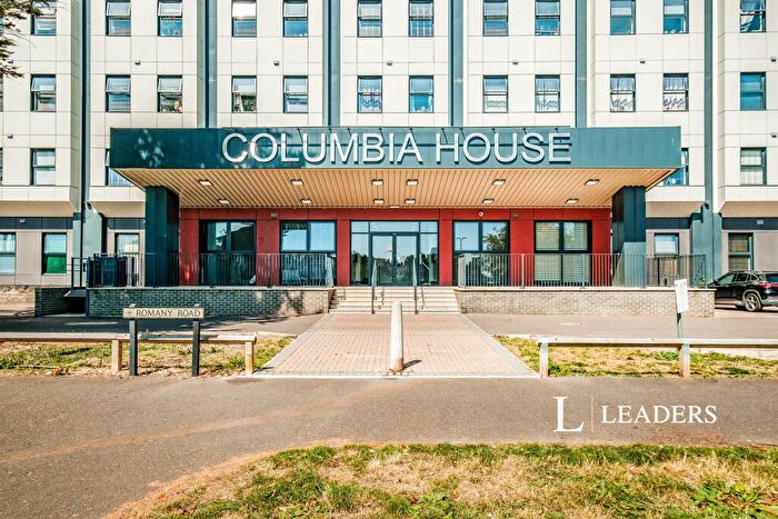 1 Bedroom Flat To Rent In Columbia House - Durrington, BN13