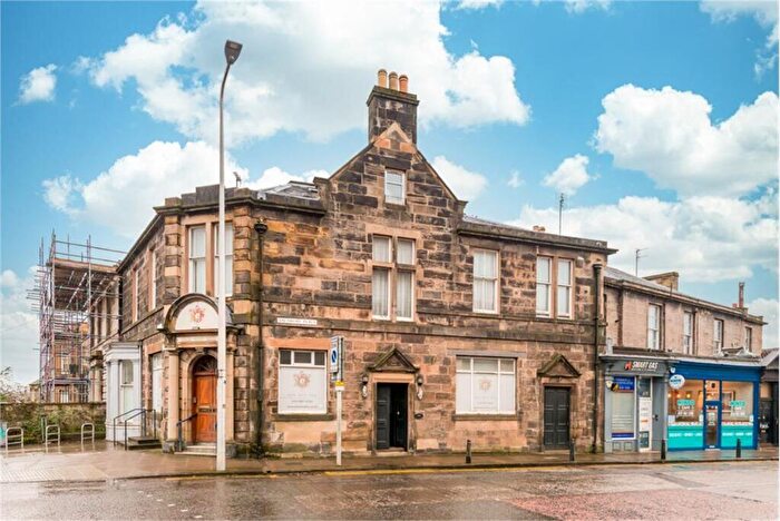 5 Bedroom Flat For Sale In Salisbury Place, Newington, EH9