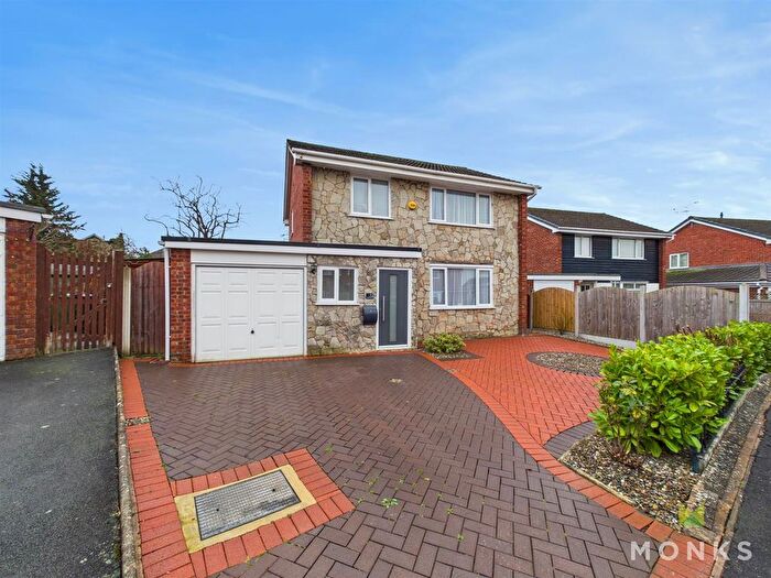 3 Bedroom Detached House For Sale In Greystones Way, Oswestry, SY11