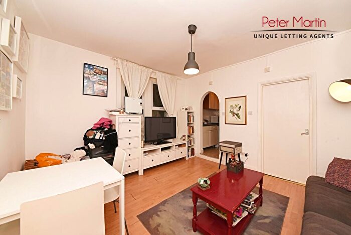 1 Bedroom Apartment To Rent In Fortess Road, Kentish Town, NW5