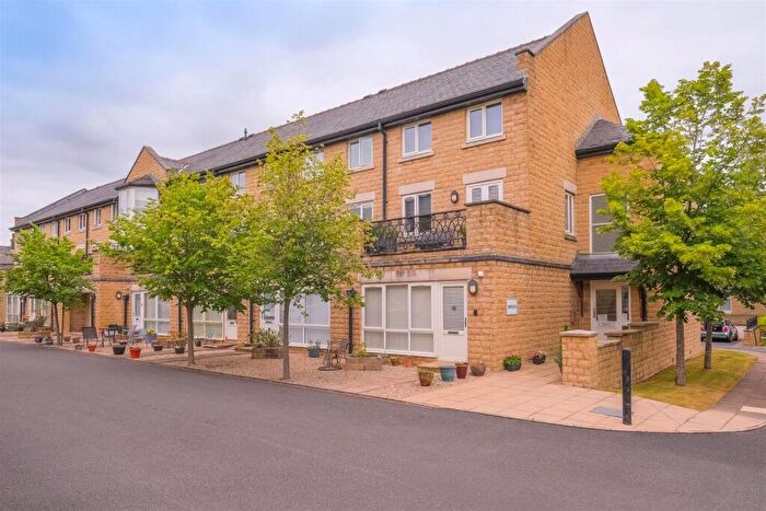 2 Bedroom Duplex For Sale In Simpson Apt, Haworth Close, Halifax, HX1