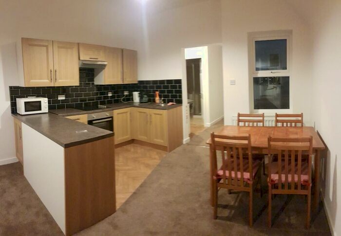 3 Bedroom Apartment To Rent In Montgomery Road, Manchester, M13