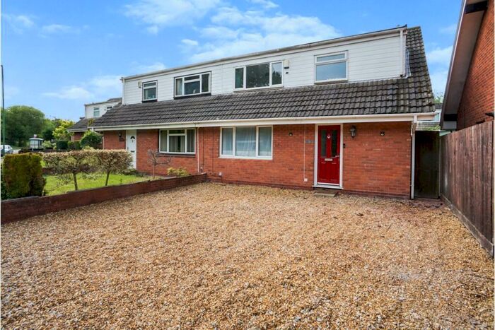 3 Bedroom Semi-Detached House To Rent In Lanchester Way, Birmingham, B36