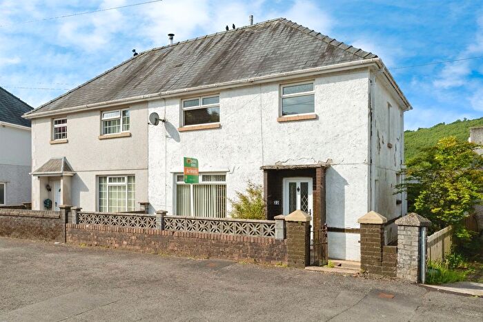 3 Bedroom Semi-Detached House For Sale In Heol Y Berllan, Crynant, Neath, SA10