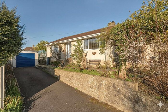 3 Bedroom Detached Bungalow For Sale In Willow Grove, Chippenham, SN15