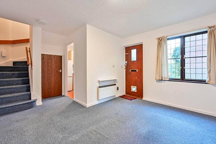1 Bedroom End Of Terrace House To Rent In Haygreen Close, Kingston, Kingston Upon Thames, KT2