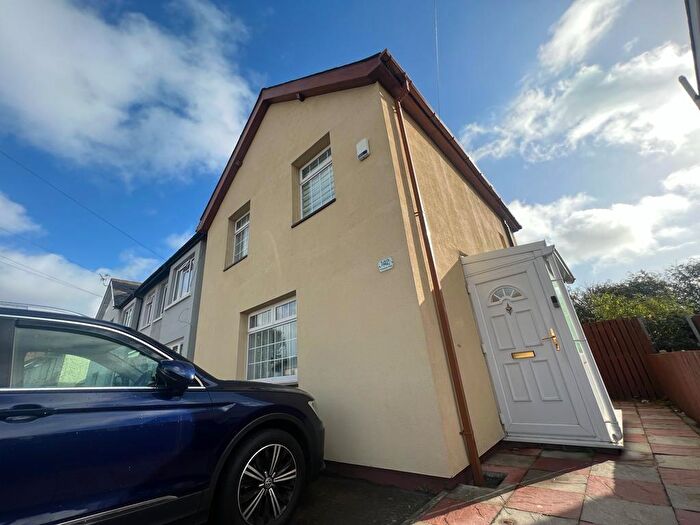 3 Bedroom House To Rent In Tweedsmuir Road, CF24