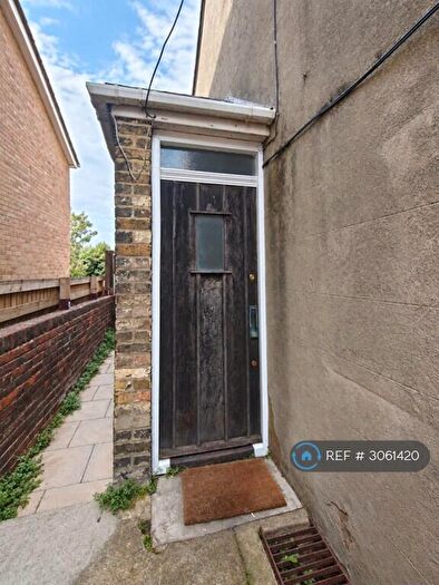 2 Bedroom Semi-Detached House To Rent In Malling Road, Snodland, ME6
