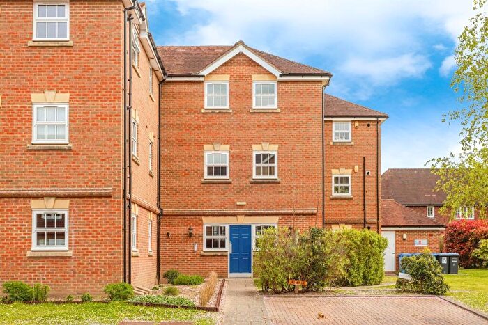 2 Bedroom Apartment To Rent In Deers Leap, Haywards Heath, RH16