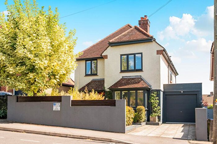 3 Bedroom Detached House For Sale In Moberly Road, Salisbury, SP1