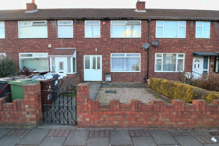 3 Bedroom House To Rent In Rainham Road South, Dagenham, RM10