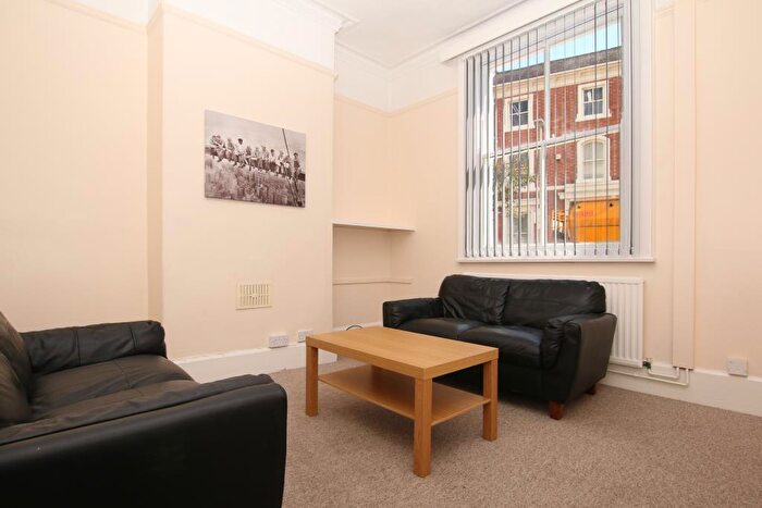 4 Bedroom Town House To Rent In Upper King St, LE1