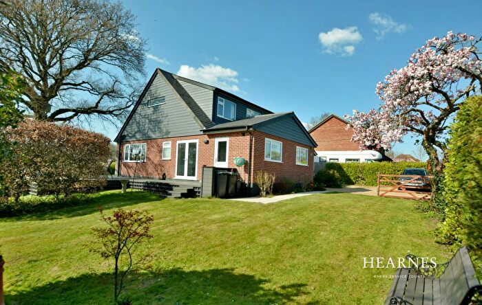 4 Bedroom Chalet For Sale In Gaunts Common, Wimborne, BH21