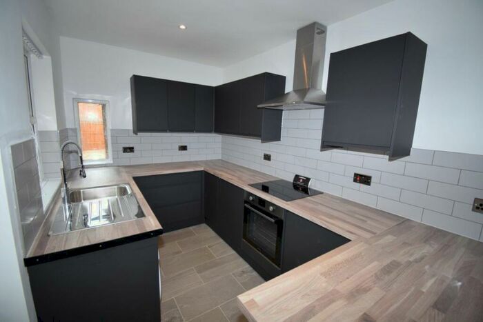 3 Bedroom Property To Rent In Wolfa Street, DE22