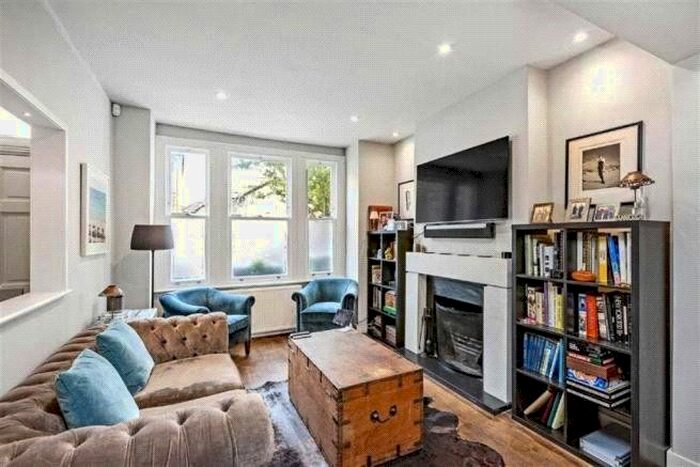 3 Bedroom End Of Terrace House To Rent In Lindrop Street, London, SW6