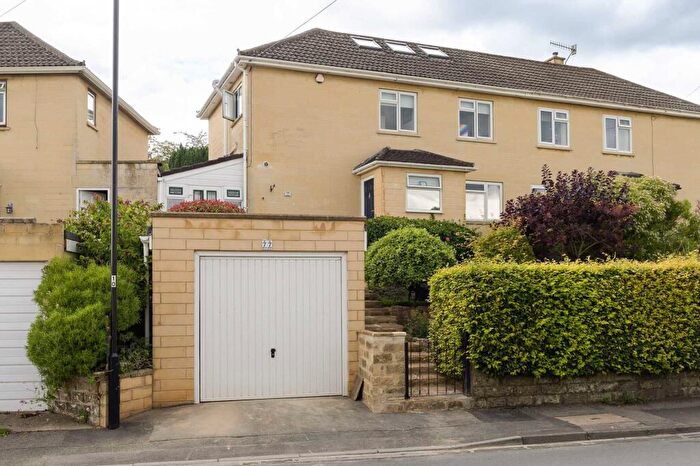 4 Bedroom House To Rent In Bay Tree Road, BA1