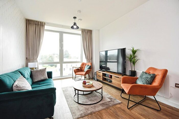 2 Bedroom Flat For Sale In Eagle Way, Great Warley, Brentwood, CM13