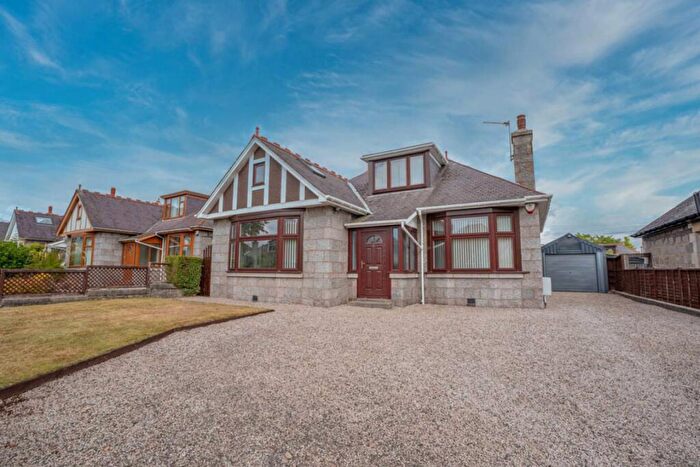 4 Bedroom Detached House For Sale In Edgehill Terrace, Aberdeen, AB15