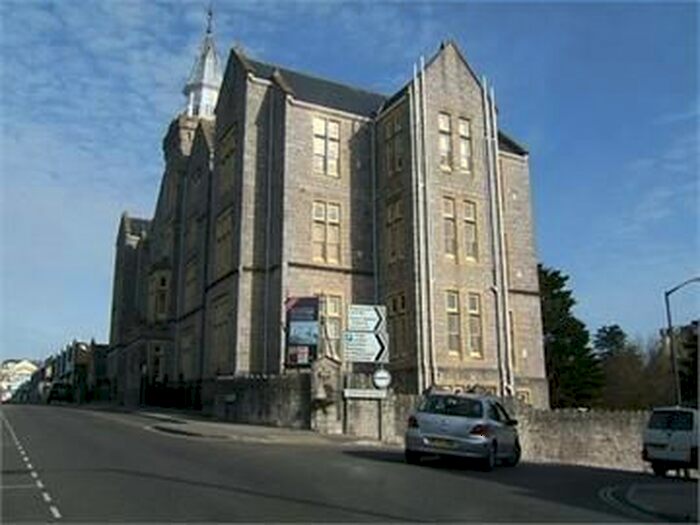 2 Bedroom Flat To Rent In Union Street, Torquay, TQ1
