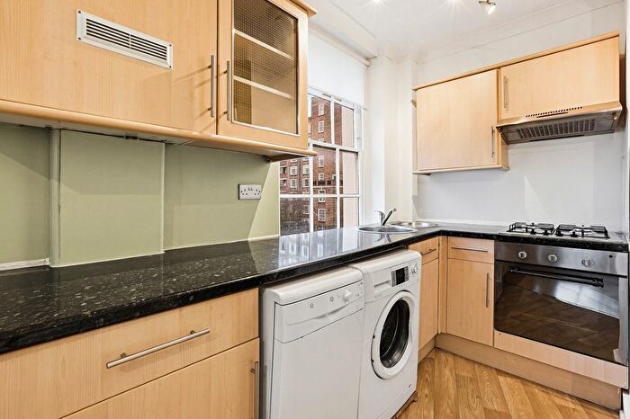 2 Bedroom Flat To Rent In Blake House, Charlwood Street, SW1V