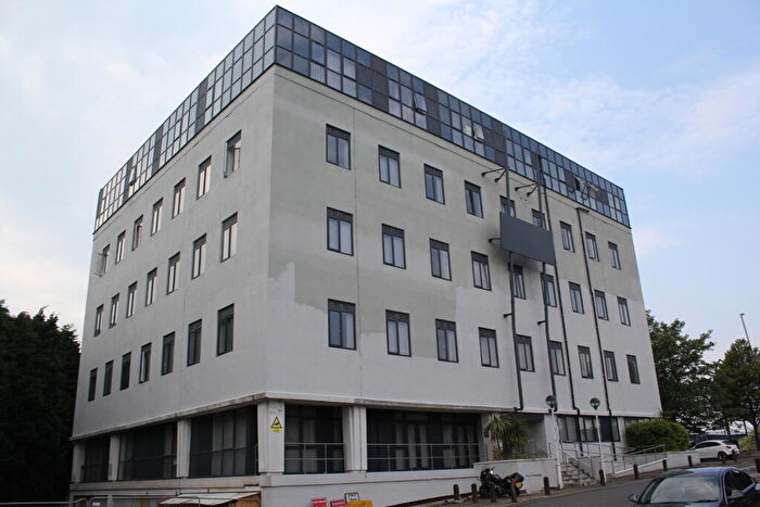 1 Bedroom Apartment For Sale In Flat, Oak Court, Dudley Road, Brierley Hill, West Midlands, DY5