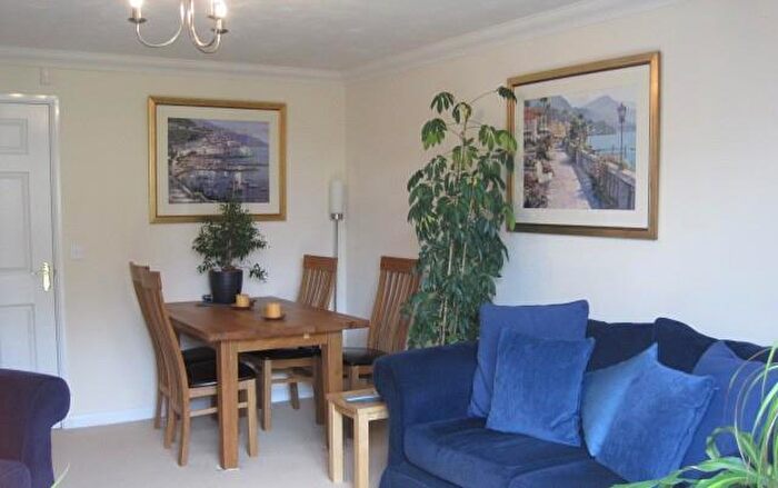 2 Bedroom Semi-Detached House To Rent In Randall Close, Irthlingborough, NN9