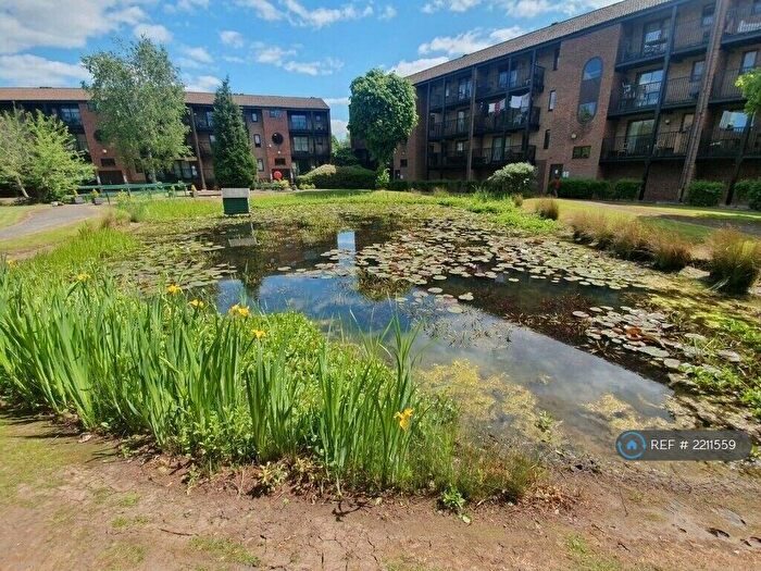 2 Bedroom Flat To Rent In Lenton, Nottingham, NG7