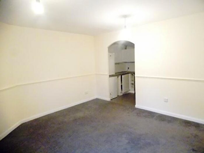 1 Bedroom Flat To Rent In Mallard Court, Ley Street, Ilford, IG1