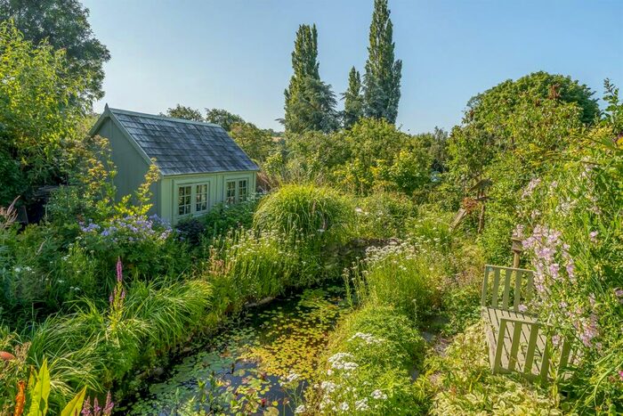 2 Bedroom Detached House For Sale In Church Street, Amberley, West Sussex, BN18