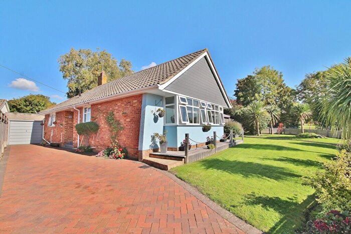 3 Bedroom Detached Bungalow For Sale In Redlands Lane, Emsworth, PO10