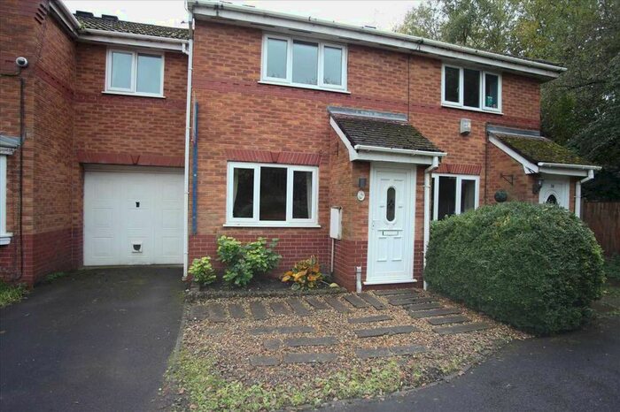 3 Bedroom Terraced House To Rent In Edenbridge Drive, Stoneclough, Stoneclough, M26